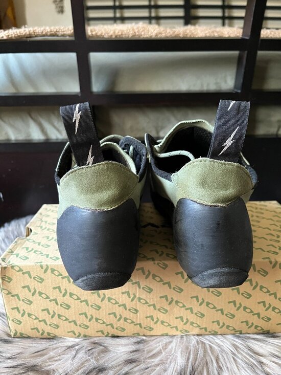 Evolv Climbing Shoes main image 10